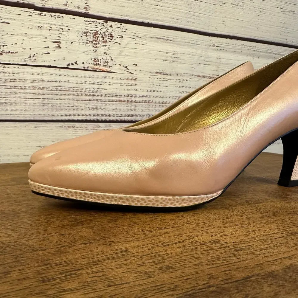 Stuart Weitzman women vintage
